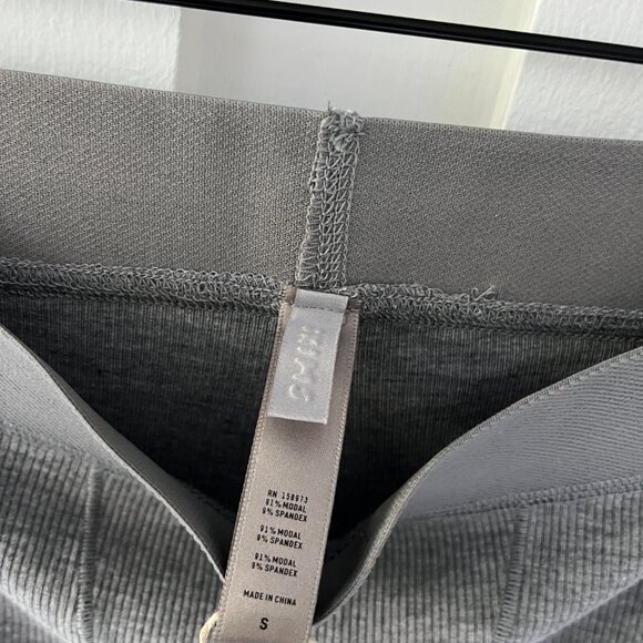 SKIMS Soft Lounge Ribbed Boxer Shorts - Heather Grey - Size S - Picture 5 of 5